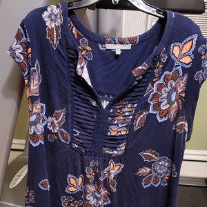 Sleeveless casual shirt